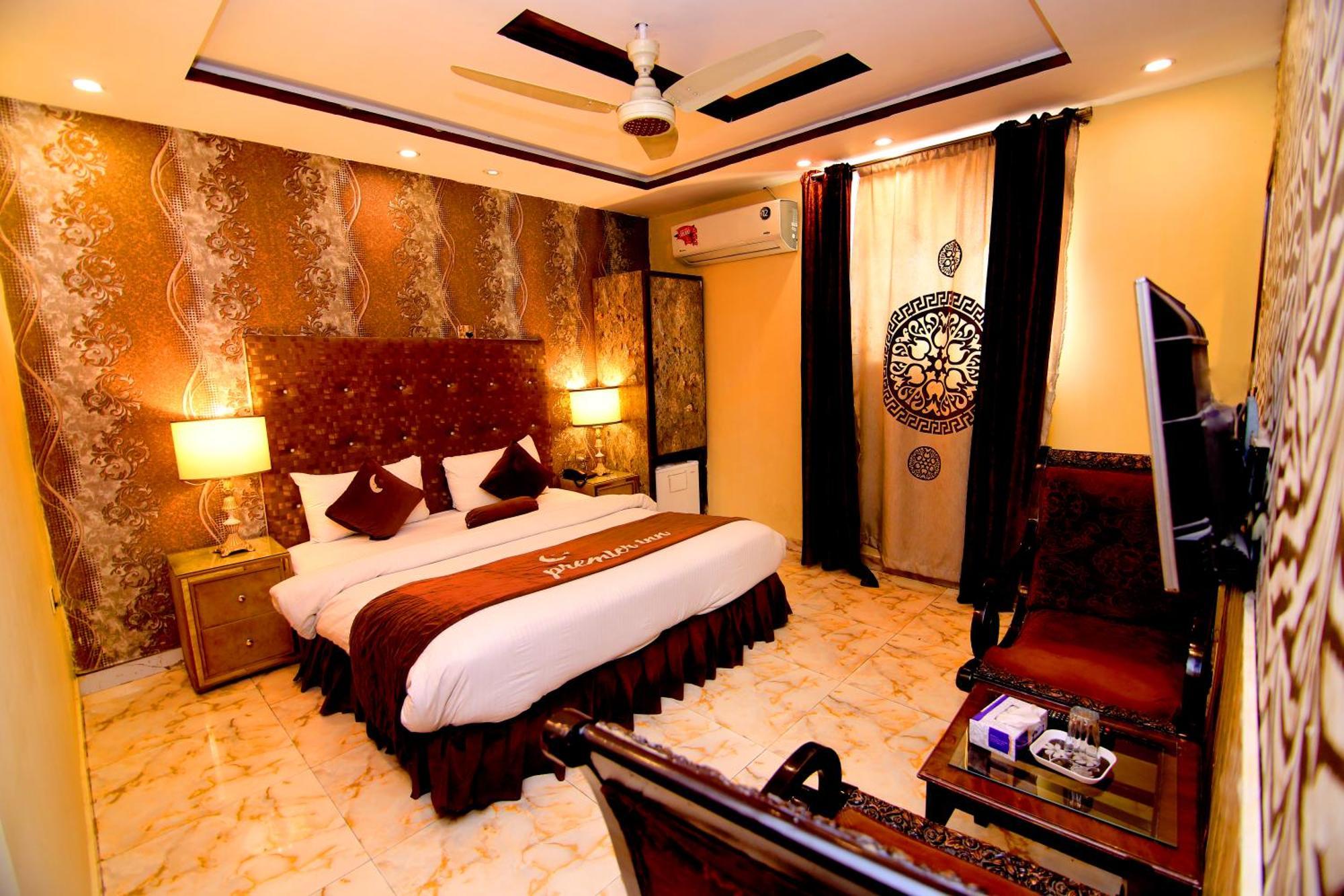 Premier Inn Gulberg Lahore Ngoại thất bức ảnh