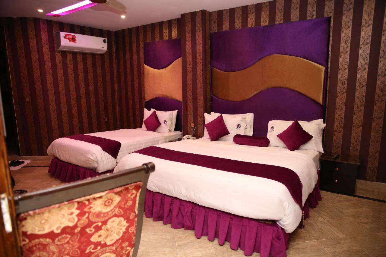 Premier Inn Gulberg Lahore Ngoại thất bức ảnh