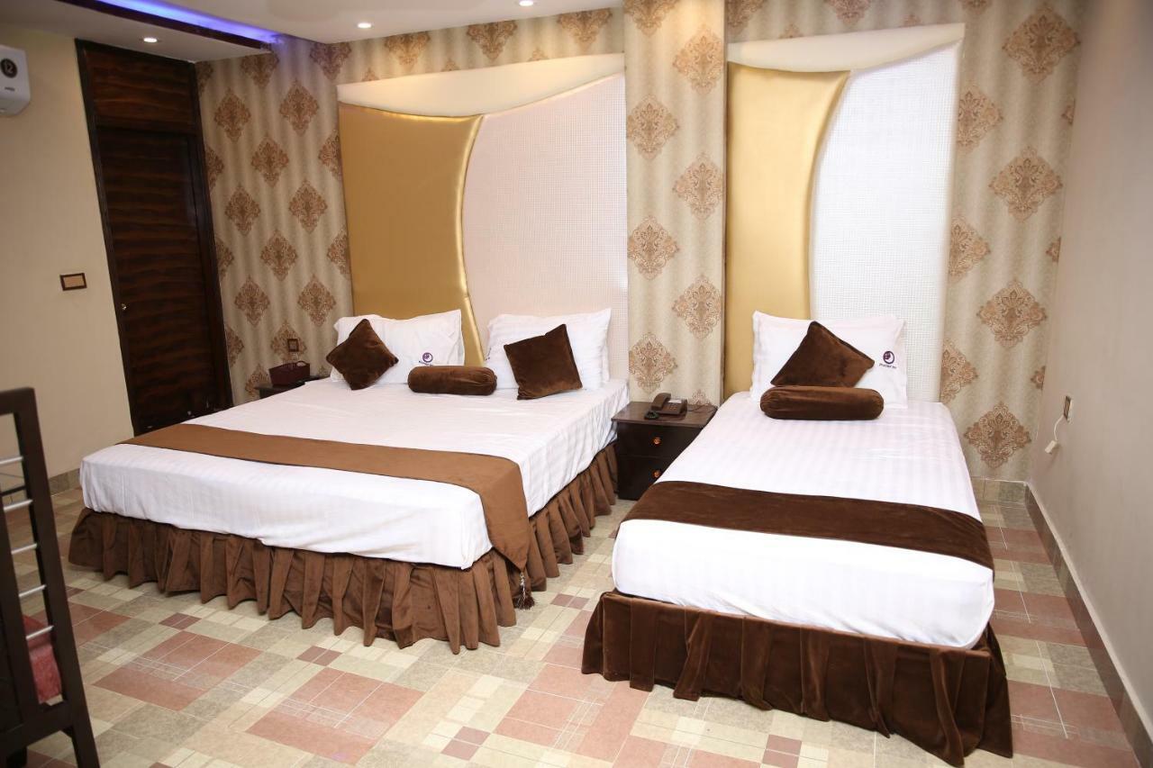 Premier Inn Gulberg Lahore Ngoại thất bức ảnh