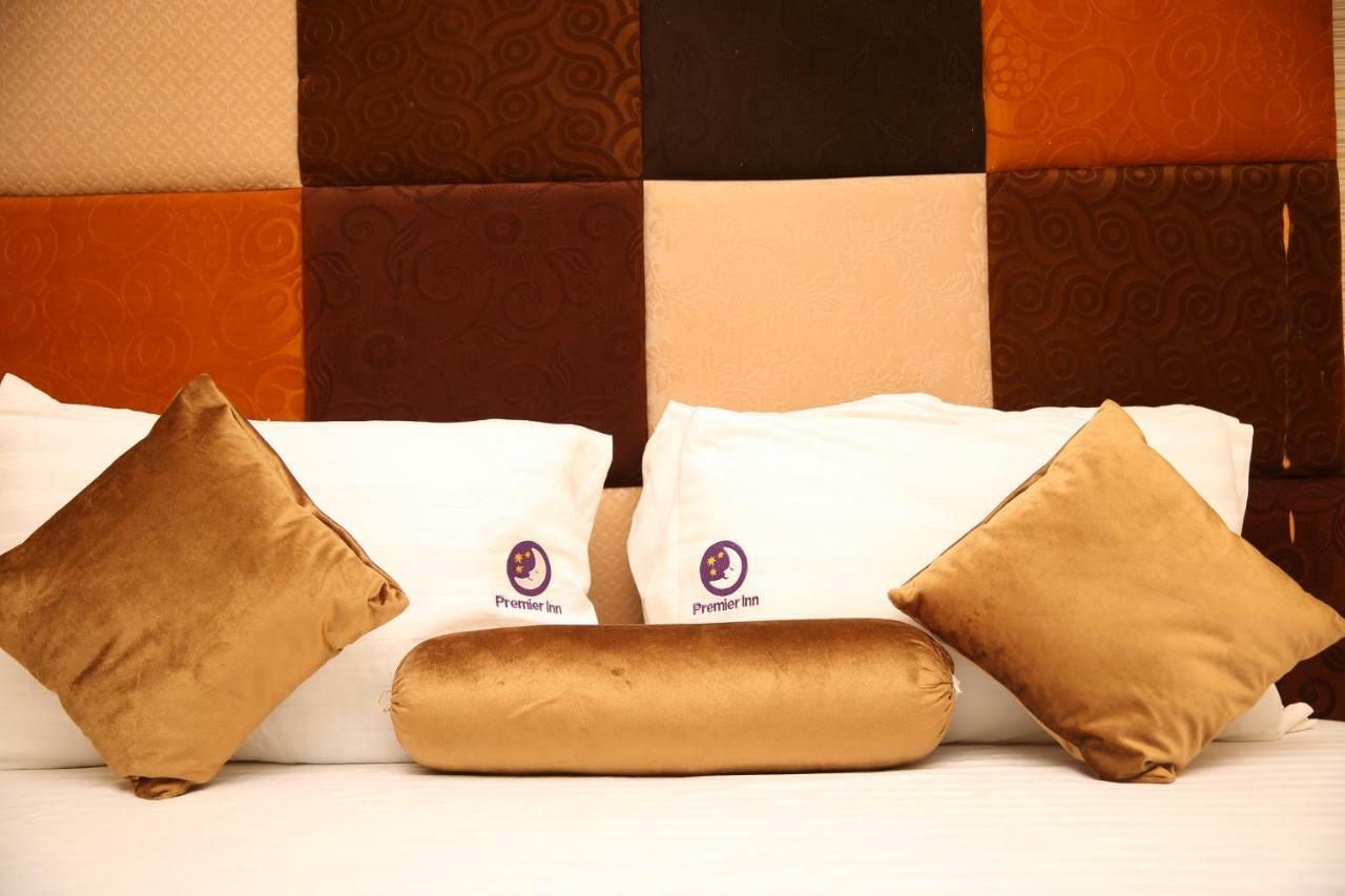 Premier Inn Gulberg Lahore Ngoại thất bức ảnh
