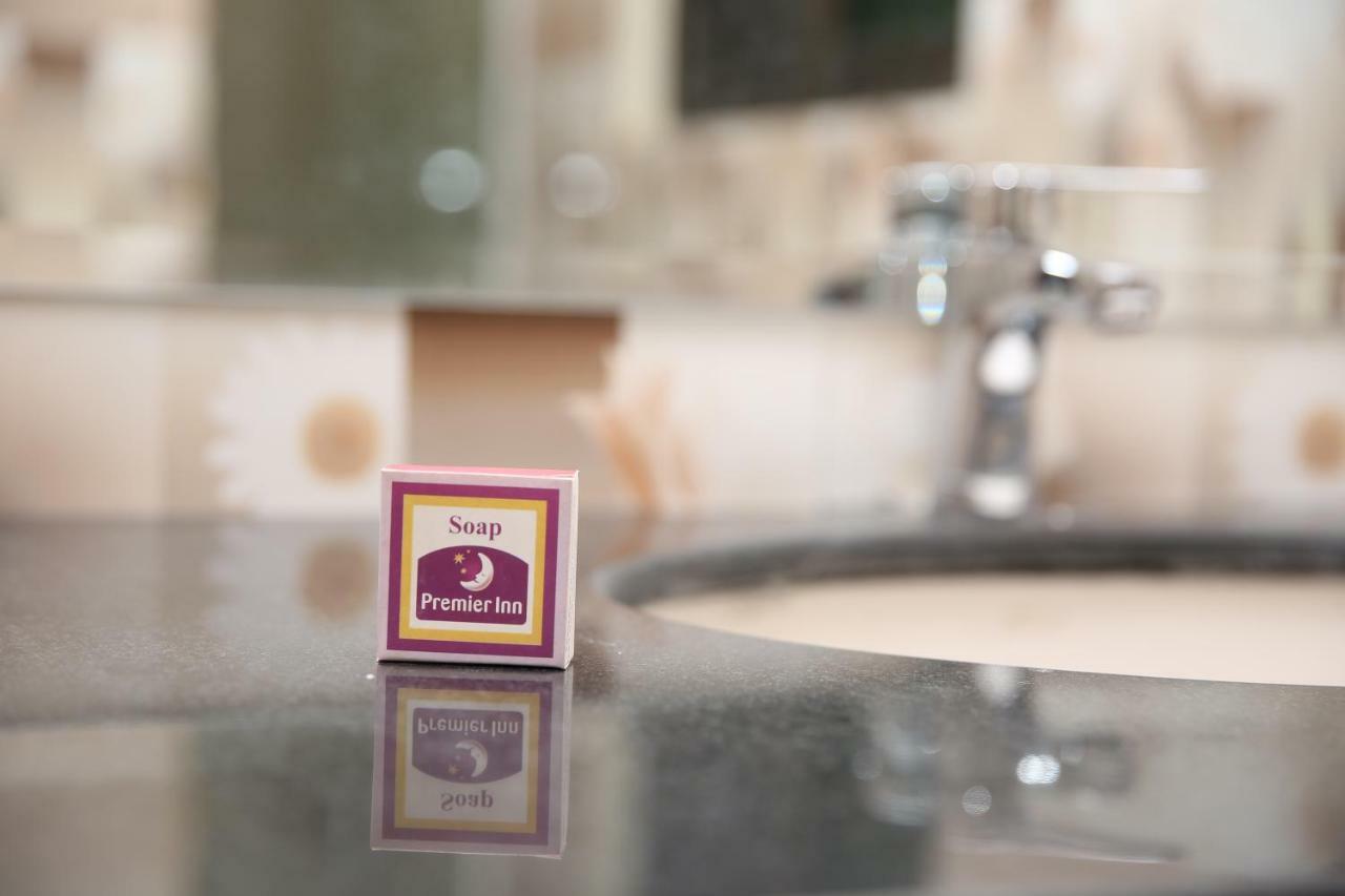 Premier Inn Gulberg Lahore Ngoại thất bức ảnh