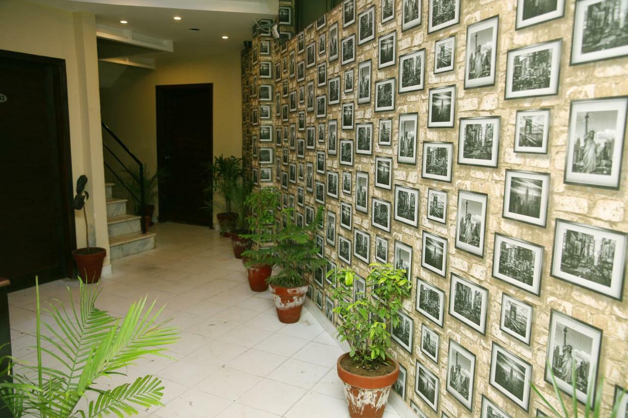 Premier Inn Gulberg Lahore Ngoại thất bức ảnh