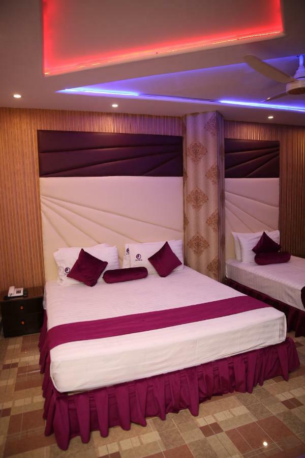 Premier Inn Gulberg Lahore Ngoại thất bức ảnh